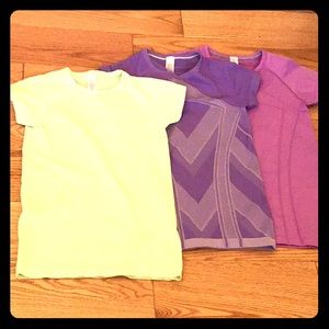 3 pack of Lululemon T-shirts